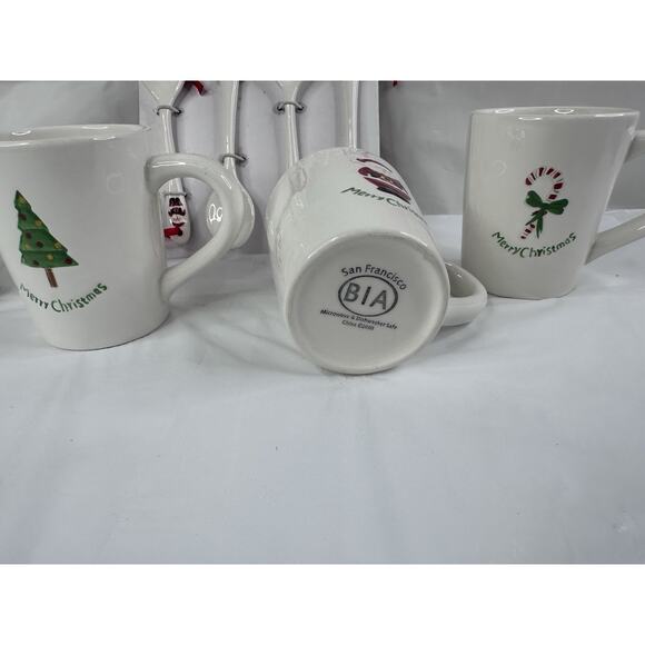 BIA Happy Holidays Set of 4 Christmas Mugs & Matching Ceramic Spoons Cordon Bleu - Picture 6 of 8